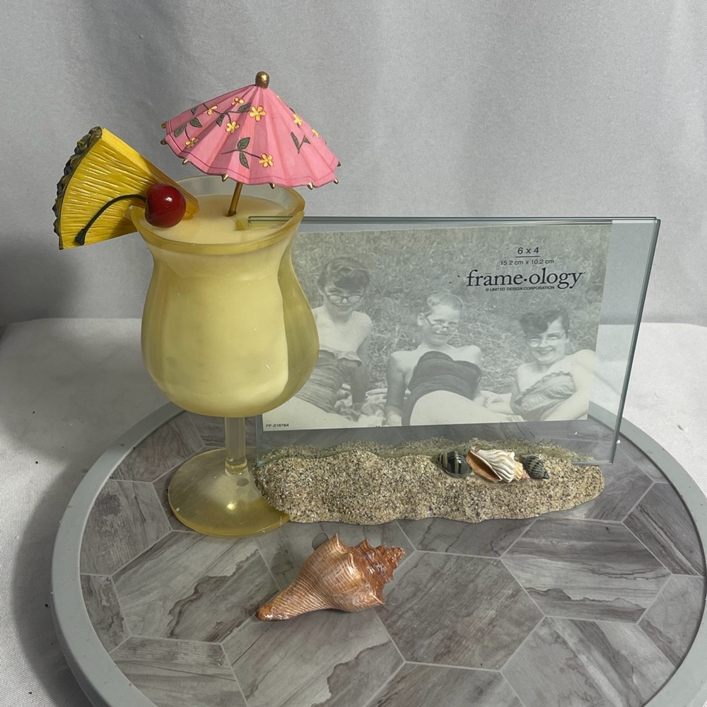 Frameology Piña Colada Photo Frame 6x4 Martini Cocktail Bar Decor Vintage
